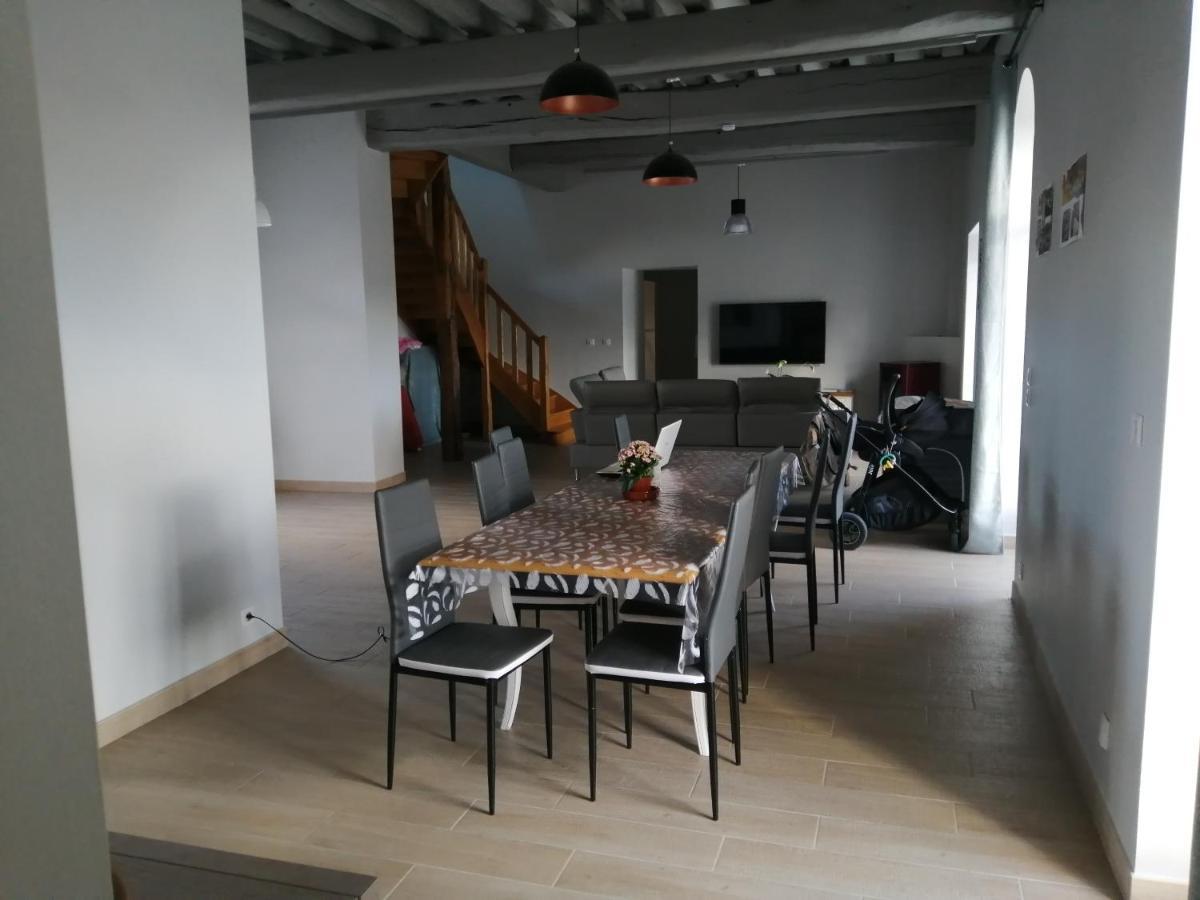 Chambre D'Hotes Le Domaine Des Hirondelles Champcenest Kültér fotó