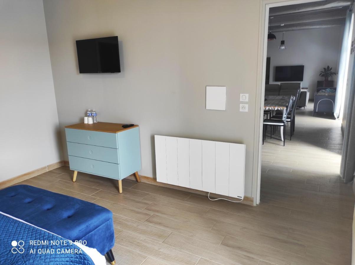Chambre D'Hotes Le Domaine Des Hirondelles Champcenest Kültér fotó
