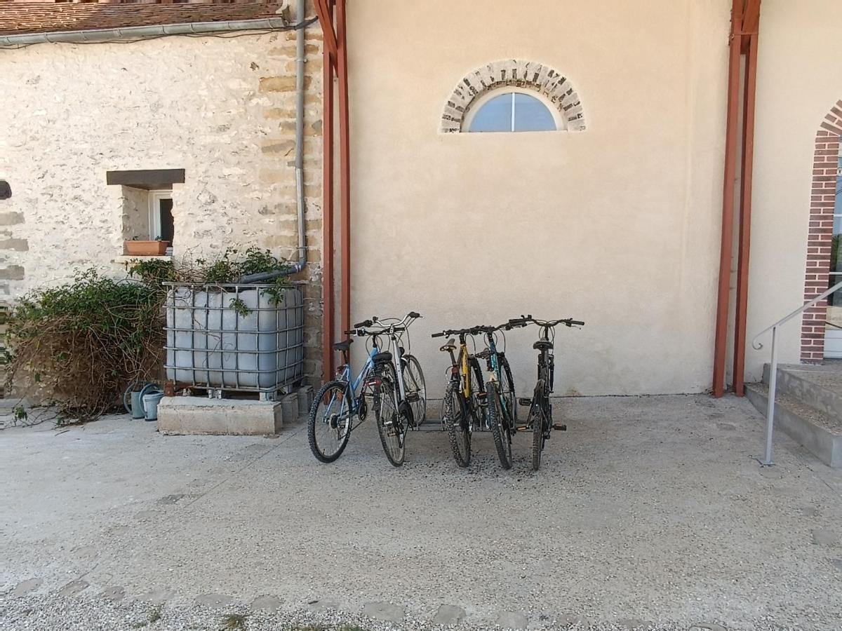 Chambre D'Hotes Le Domaine Des Hirondelles Champcenest Kültér fotó