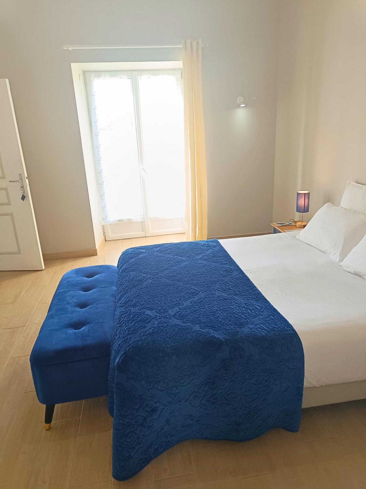 Chambre D'Hotes Le Domaine Des Hirondelles Champcenest Kültér fotó